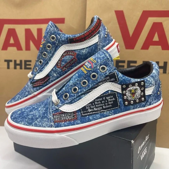 Vans Men's Old SkoolCobra Kai Multi/True White SneakersVN0A3WKT6GL